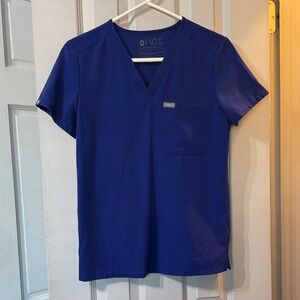 Figs  Short Sleeve V-Neck Tee in Deep Blue